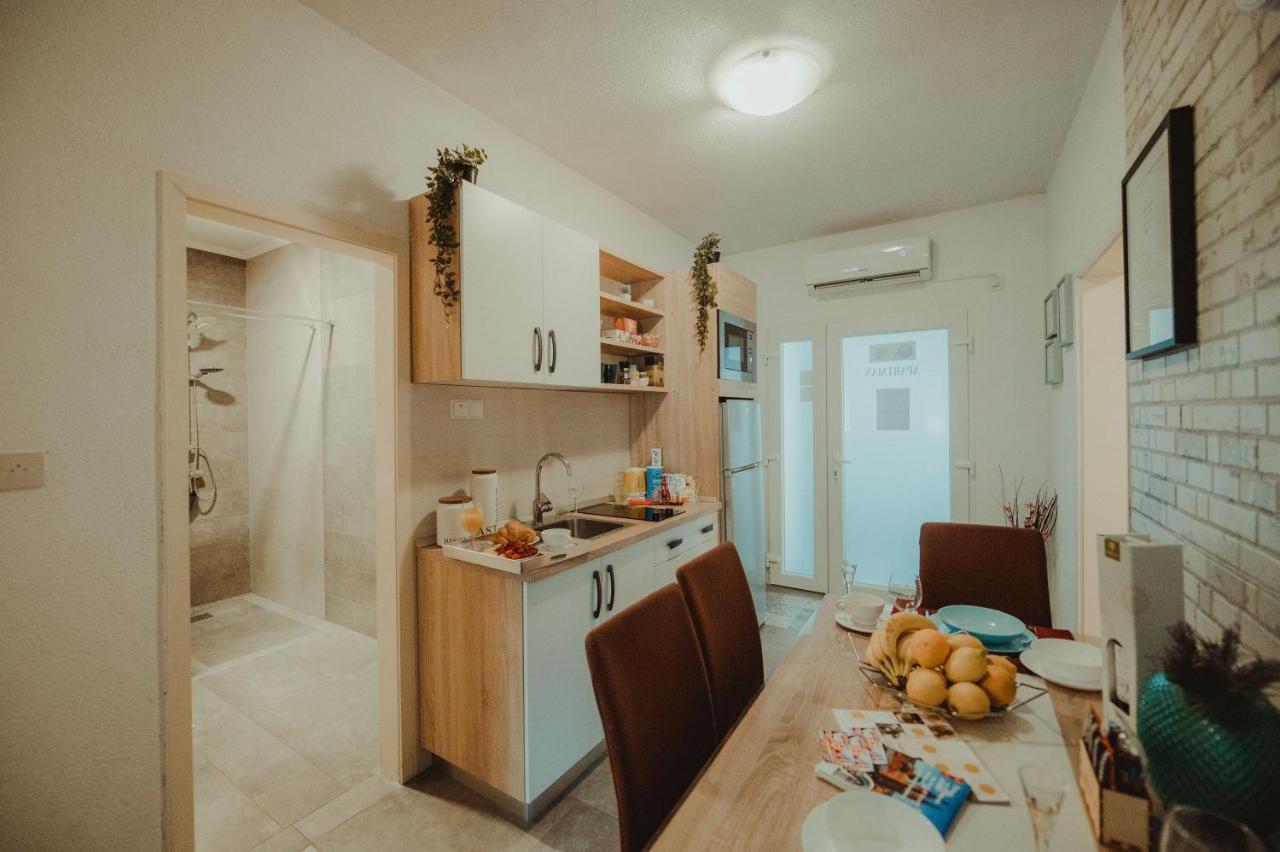Apartman Lovric Джяково Экстерьер фото