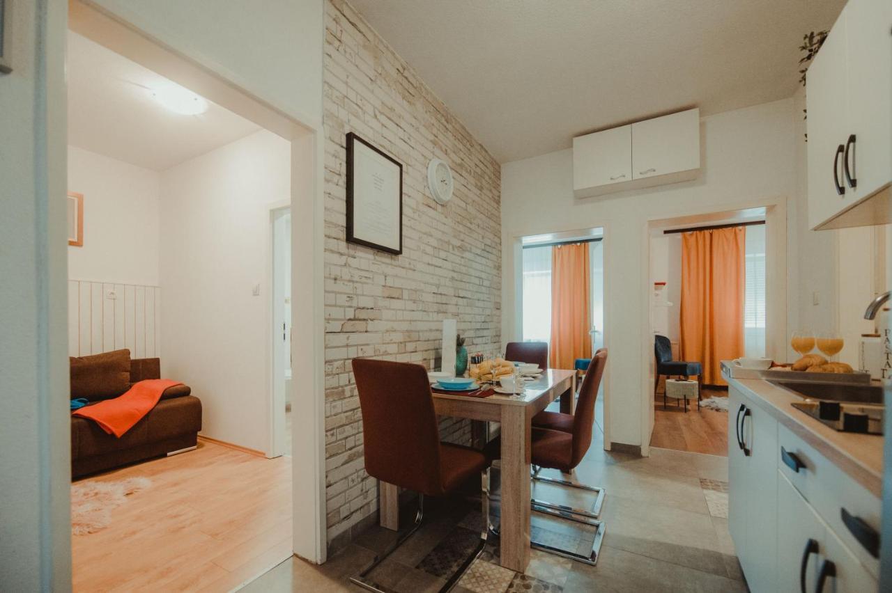 Apartman Lovric Джяково Экстерьер фото